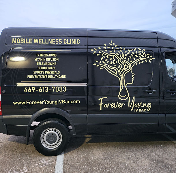 mobile-wellness-clinic-Forever-Young-IV-Hydration-Bar-2